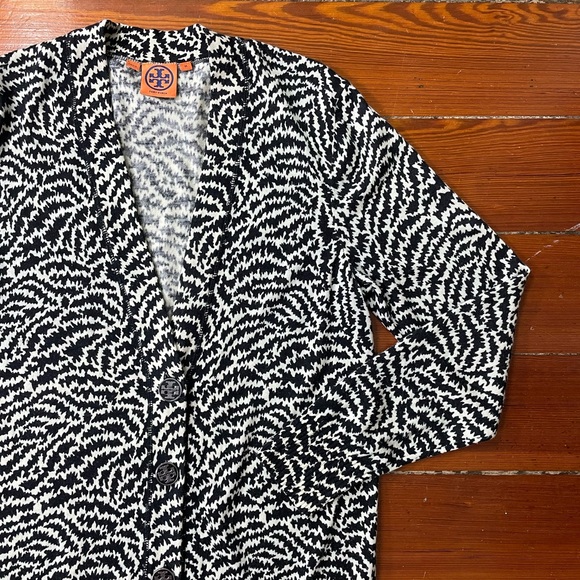 Tory Burch Simone Boyfriend Merino Wool Black & White Cardigan - Size Medium - Picture 11 of 11